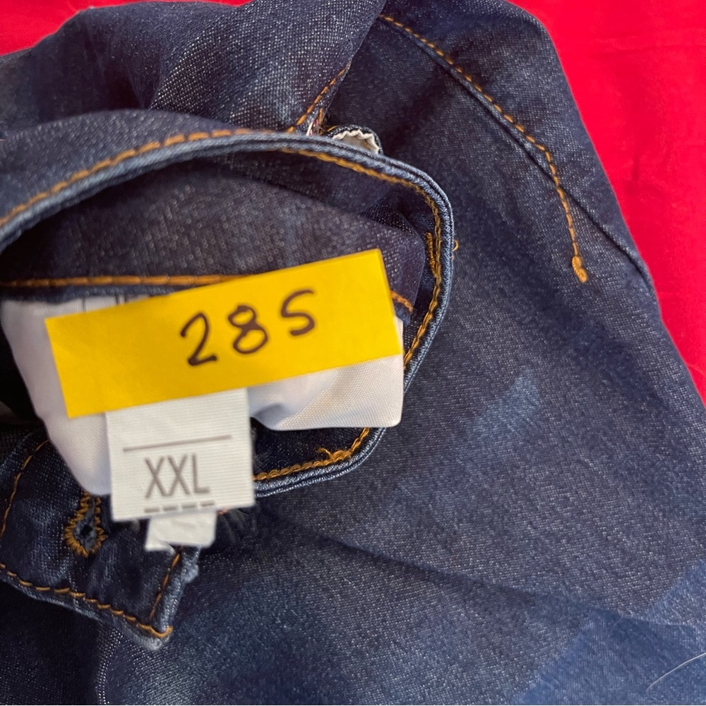 Denim Capris - Picture 2 of 2